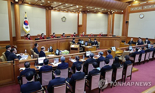 16일 오후 서울 종로구 헌법재판소에서 윤석열 대통령 탄핵 심판의 두번째 변론기일이 열리고 있다. [사진공동취재단=연합뉴스]